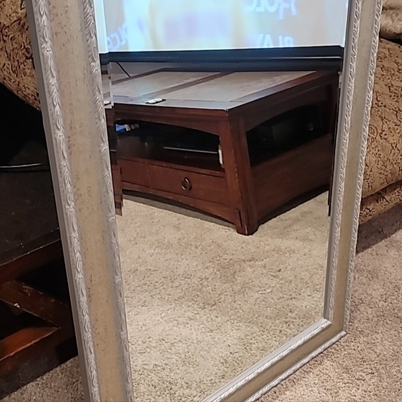 Mirror - Picture 6 of 7